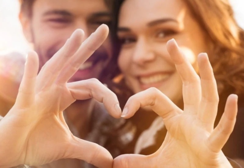 cham-biem-ve-tinh-yeu châm biếm về tình yêu