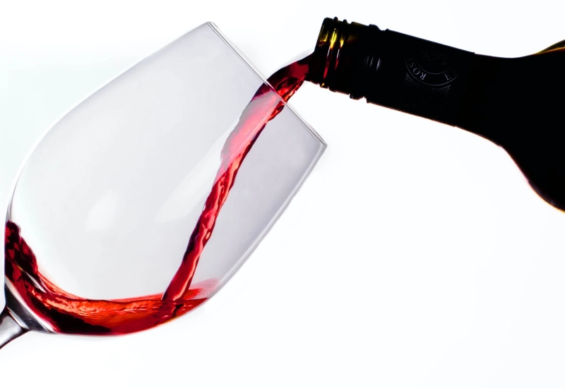 loi-tho-cham-biem-ruou lời thơ châm biếm rượu