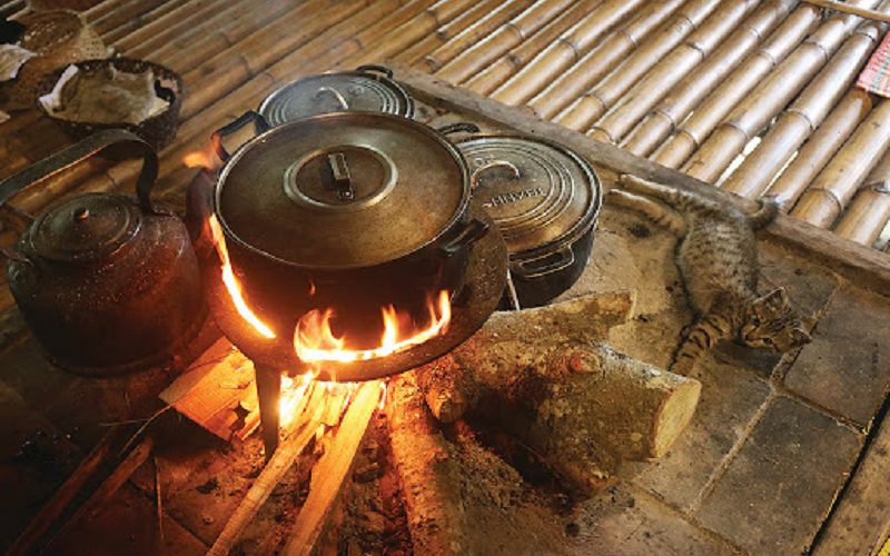 tuong-tuong-gap-go-nguoi-chau-trong-bai-bep-lua Tưởng tượng gặp gỡ người cháu trong bài bếp lửa