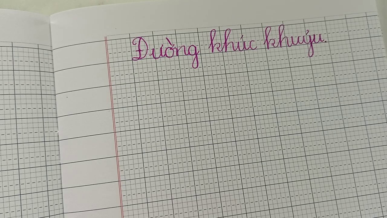 Kết thúc bài học, cô giáo nhắc nhở bé đặt dấu chấm câu và chúc các bé học tốt.