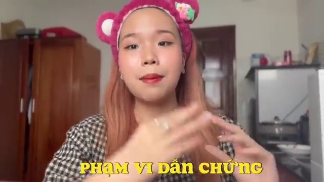 Hình ảnh minh họa hai nhân vật văn học được đặt cạnh nhau để so sánh, như Liên (Hai đứa trẻ) và cô bé bán diêm.