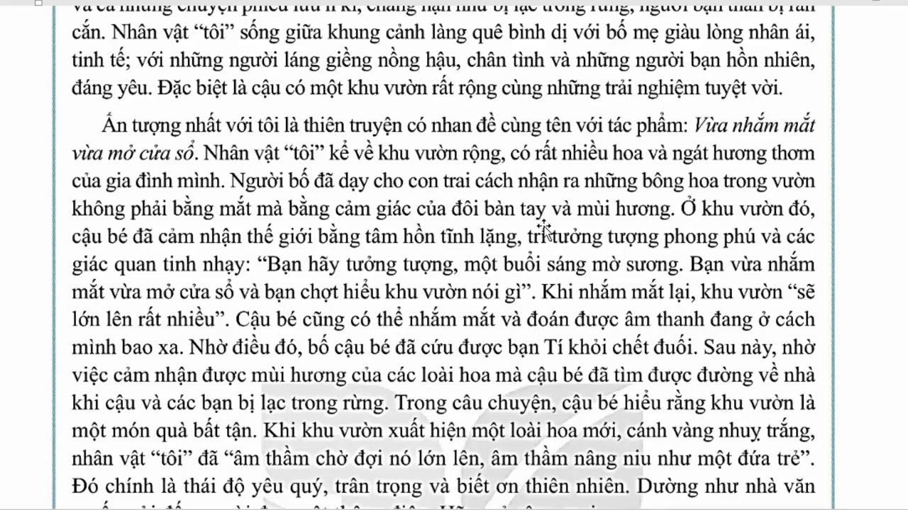 Hình ảnh người cha dẫn tay con trai chạm vào cánh hoa, thể hiện bài học về cảm nhận thế giới.