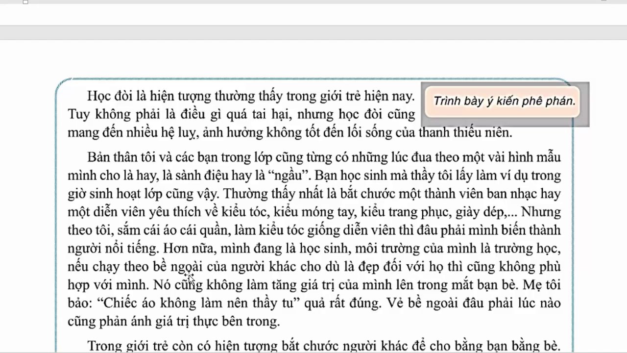 Hình ảnh tương phản giữa một bạn trẻ đang cố gắng theo đuổi đam mê thực sự và một bạn khác chỉ chạy theo xu hướng vật chất bề ngoài.